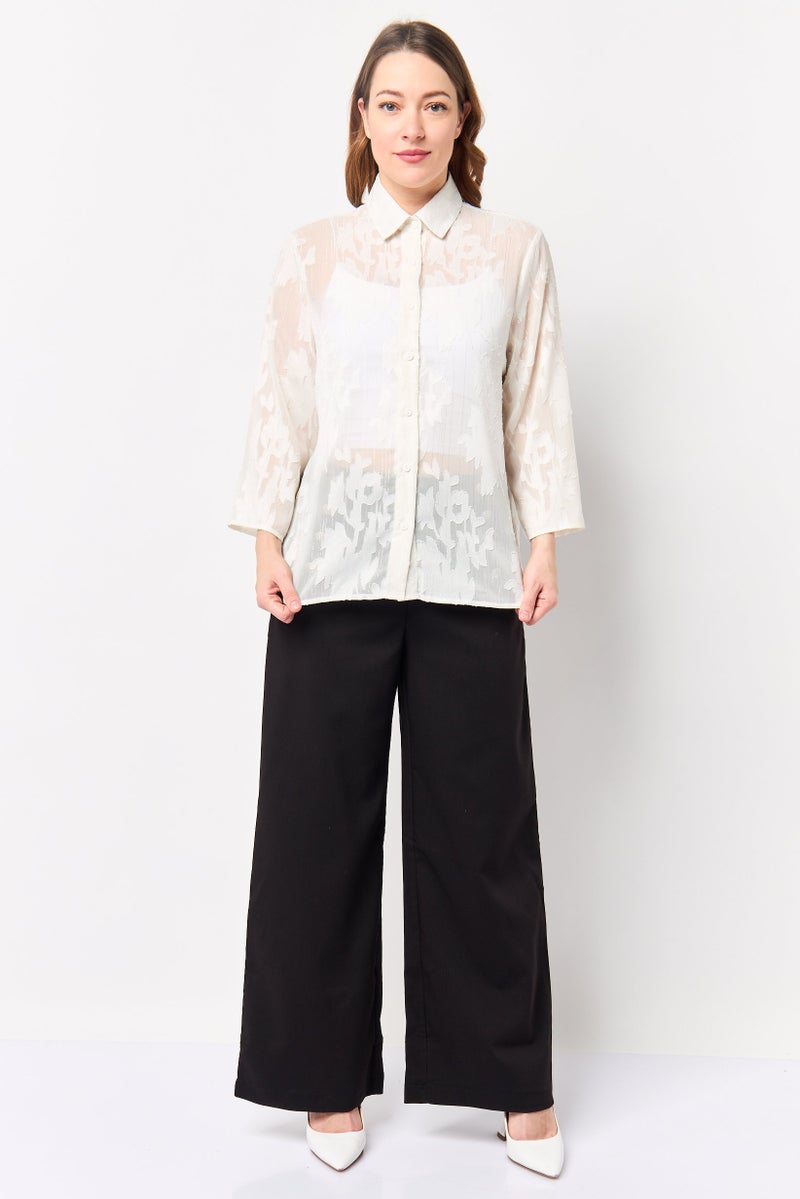 bebe Women Spread Collar Long Sleeve Textured Blouse, White - Image 4