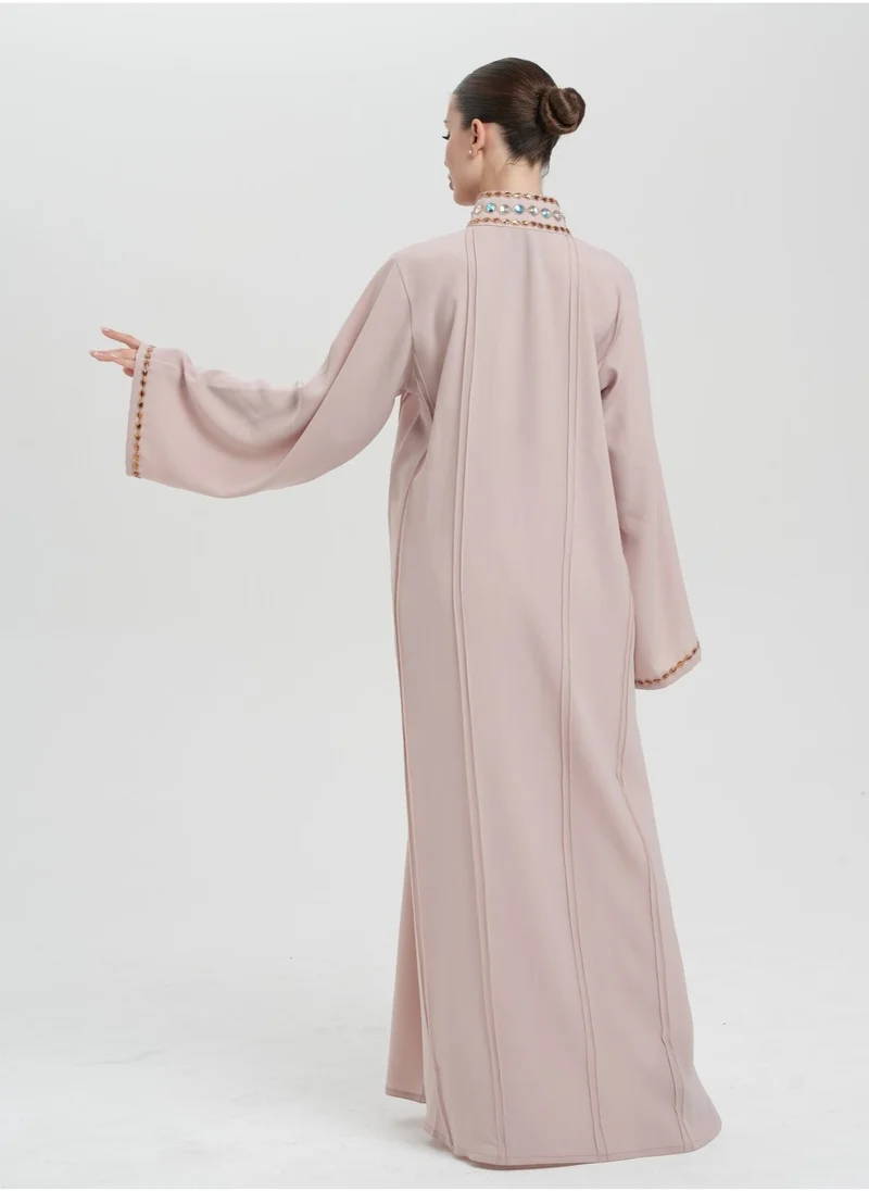 Meem by Mariyah Closed embellished abaya