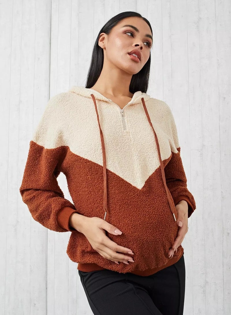 Maternity Zipper Half Placket Colorblock Teddy Hoodie - Image 4
