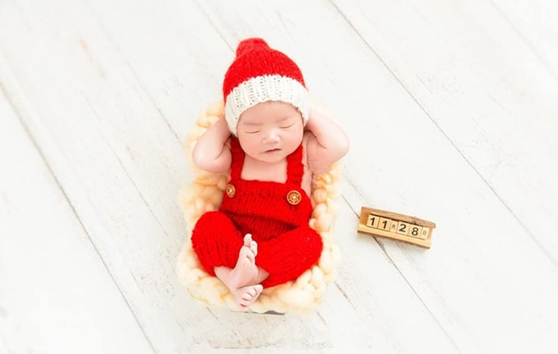 Vedory Newborn Baby Christmas Santa Photo Props Boy Girl Photo Shoot Outfits Crochet Knit Hat Shorts Photography Props - Image 4