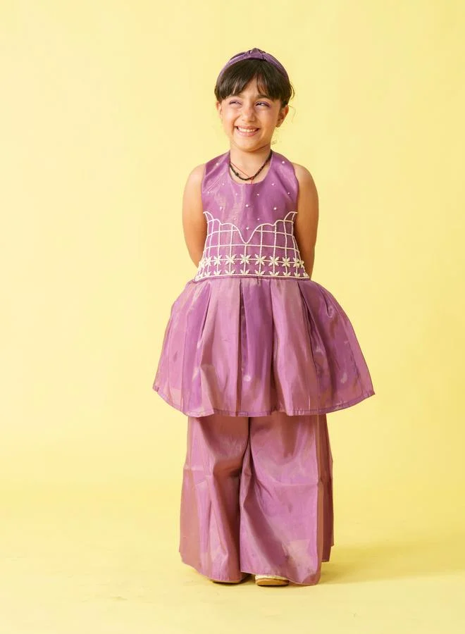 مايثيلي مجموعة من بنطال بالازو وبلوزة بلا أكمام