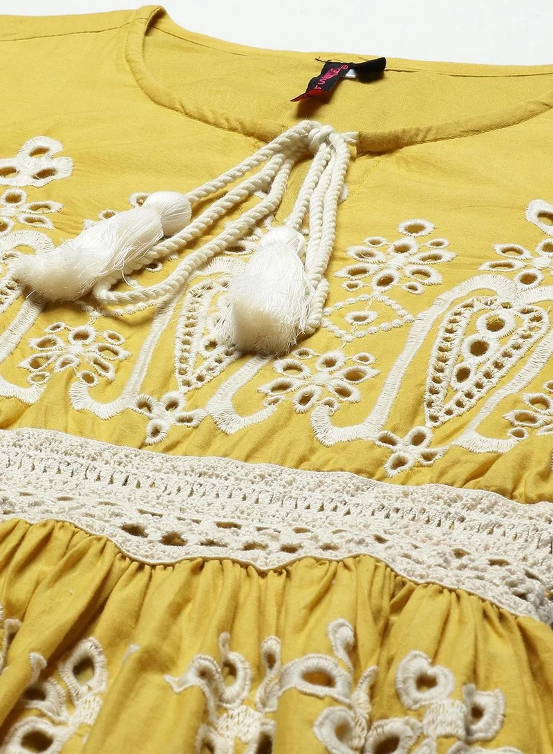 آي شين فستان مطرز بقصة واسعة