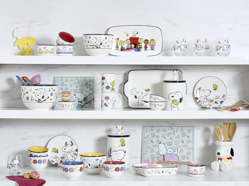 LENOX 897573 Chef Snoopy 12-Piece Dessert Set - Image 3