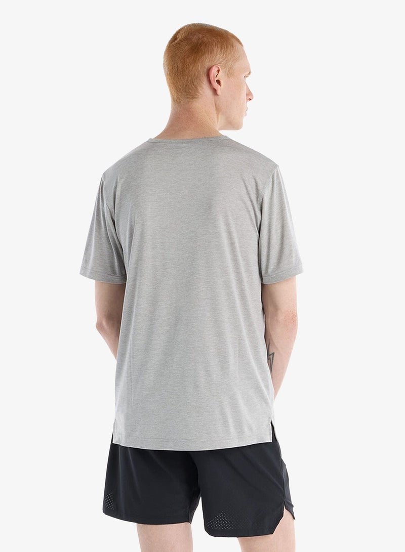New Balance Utility Globe T-Shirt - Image 2