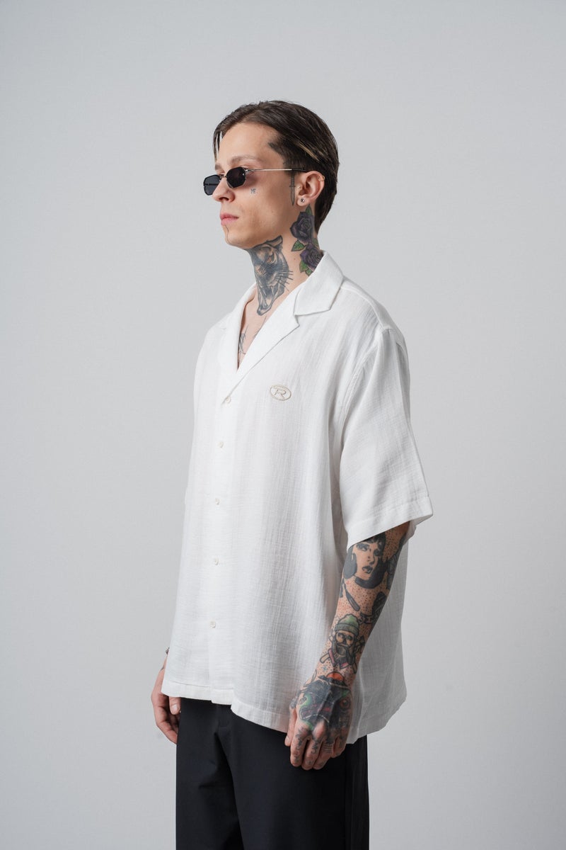 RESPIRE Men's R Embroidered Short-Sleeve Muslin Oversize Shirt, Ecru - Image 3
