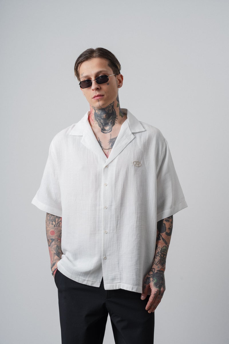 RESPIRE Men's R Embroidered Short-Sleeve Muslin Oversize Shirt, Ecru - Image 1
