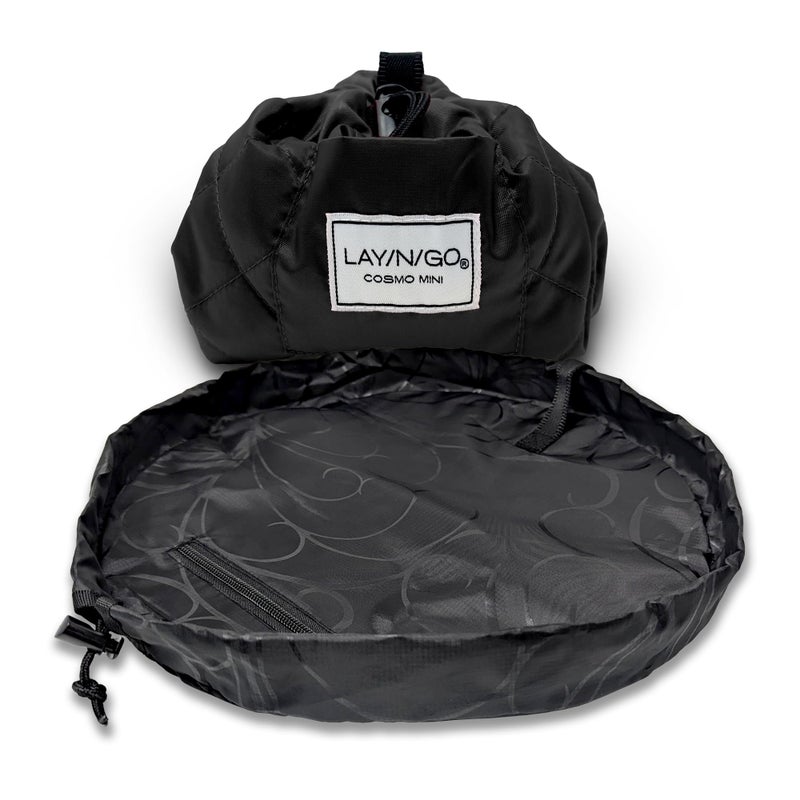 Lay-n-Go حقيبة مكياج وتنظيم مستحضرات التجميل Lay-n-Go Cosmo مع جيب بسحاب، حلقات فرشاة والمزيد، تُغلق بسحب، تُستخدم بشكل مسطح، متينة، قابلة للغسل في الغسالة، حقيبة أدوات السفر (16 بوصة، سوداء) - Image 1