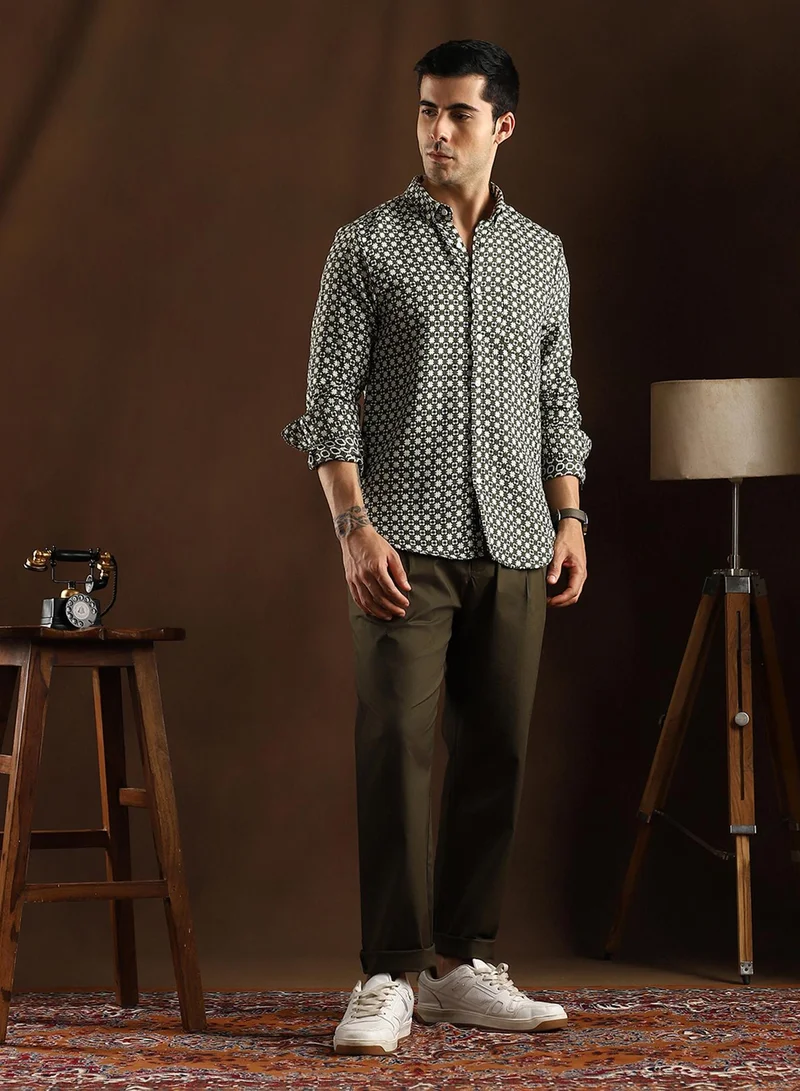 Campus Sutra Campus Sutra Men's Olive Green Motif-Block Regular Shirt For Casual Wear | Spread Collar | Long Cuffed Sleeves | Button Closure | Shirt Crafted With Comfort Fit For Everyday Wear