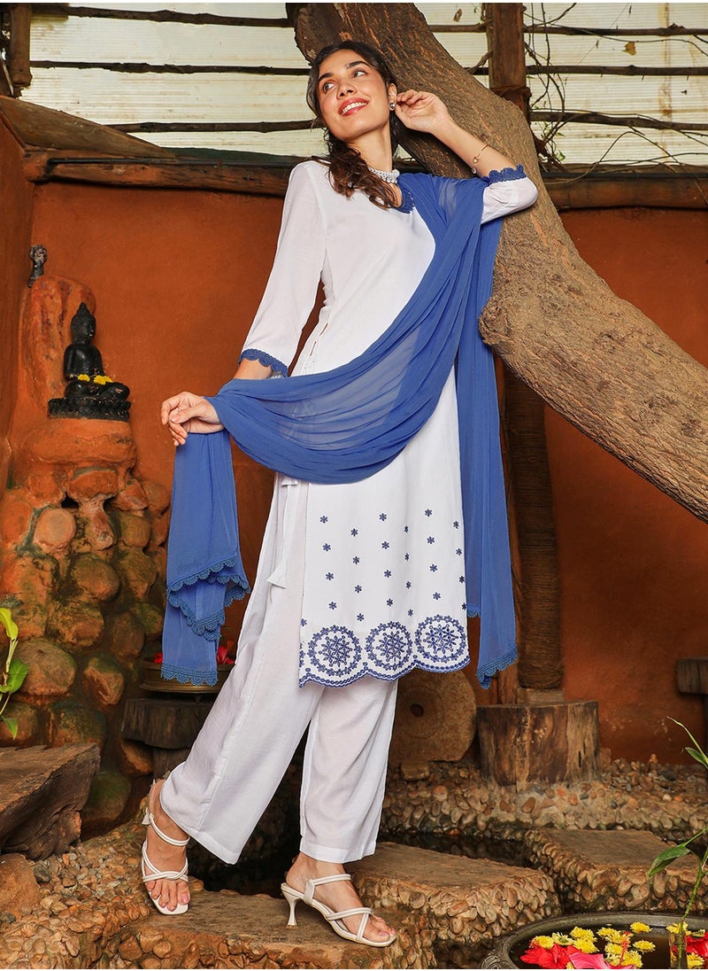  قصة Women's Azure Blue & Daisy White Irani Kurta Set  - Image 5