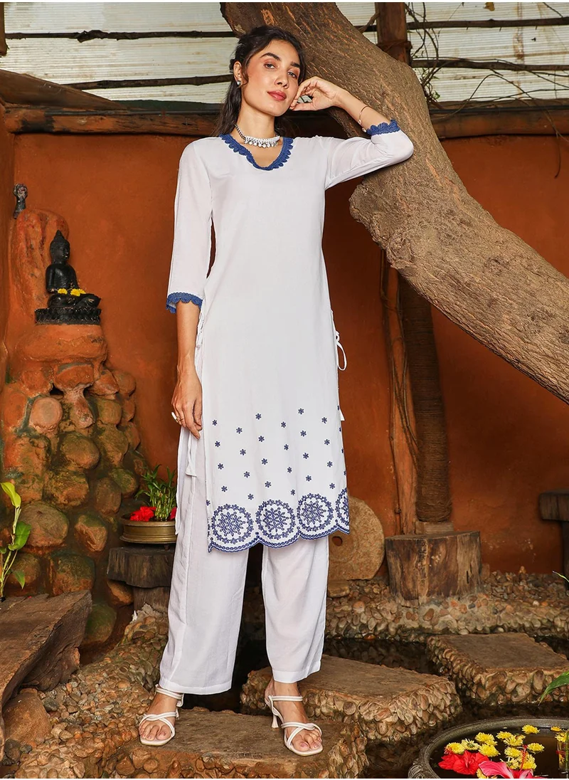  قصة Women's Azure Blue & Daisy White Irani Kurta Set