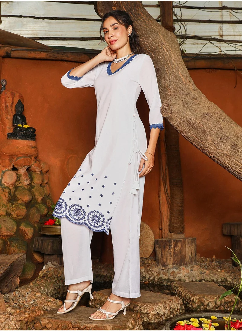  قصة Women's Azure Blue & Daisy White Irani Kurta Set