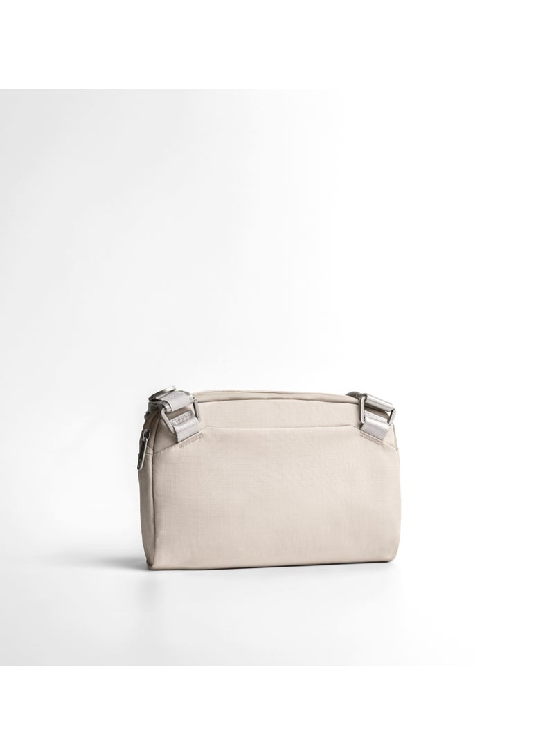 UNIQ ARDEN RPET RIPSTOP SLING BAG (2L) - DRIFTWOOD BEIGE - Image 2