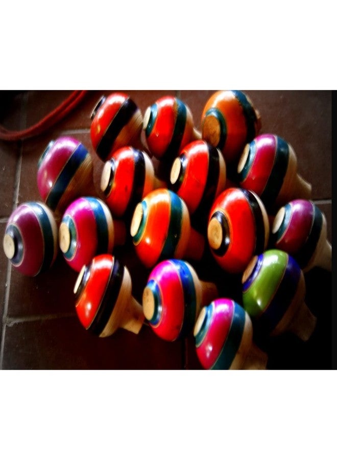 Jayam Traditional لعبة جايام التقليدية الدوارة الخشبية / بامبارام مع خيط / متعددة الألوان / عبوة من 3 قطع - Image 3