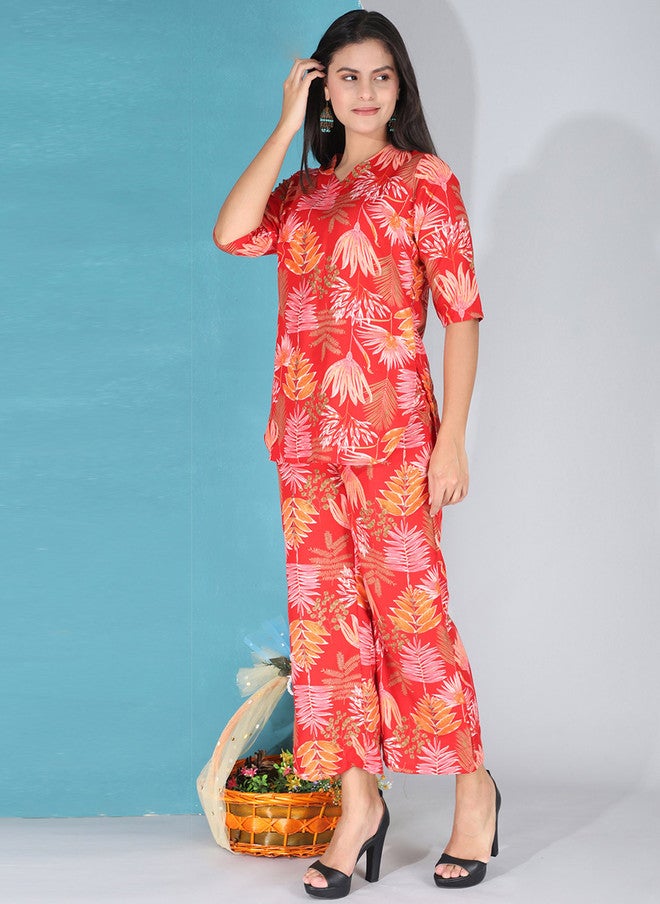 FIMS تونيك مطبوع على شكل V مع بنطلونات بالازو - Image 1