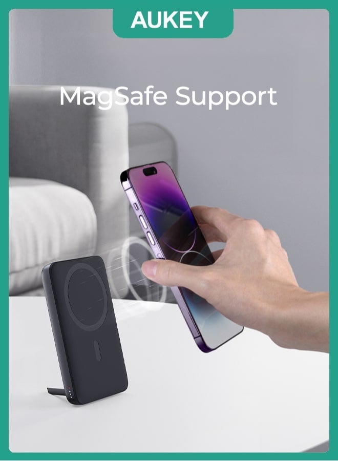 Aukey 10000 mAh Magnetic Wireless Charging Power Bank With 30W PD Gray - Image 3