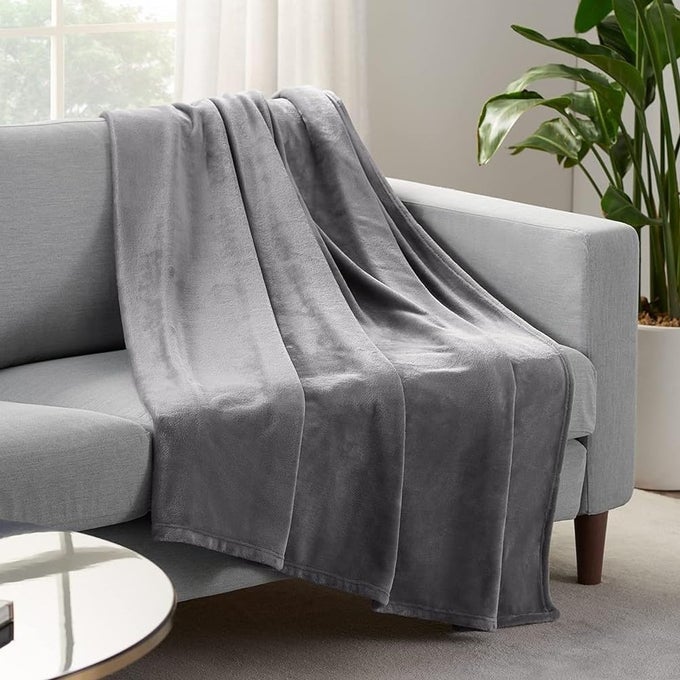 COZY PLUSH THICK FUZZY SUPER SOFT LIGHTWEIGHT THROW BLANKET FOR BED COUCH OR TRAVEL TWIN 60 IN X 80 IN GREY