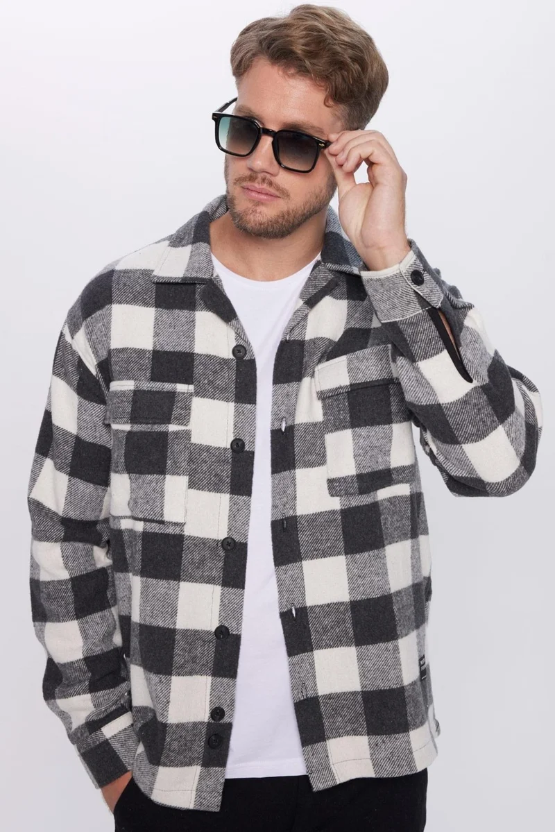تودورس Men's Relax Fit Casual Cut Lumberjack Collar Double Pocket Flap Checkered Winter Shirt
