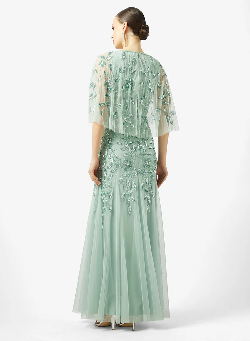 ادريانا بابيل طقم فستان بكاب مطرز بالخرز