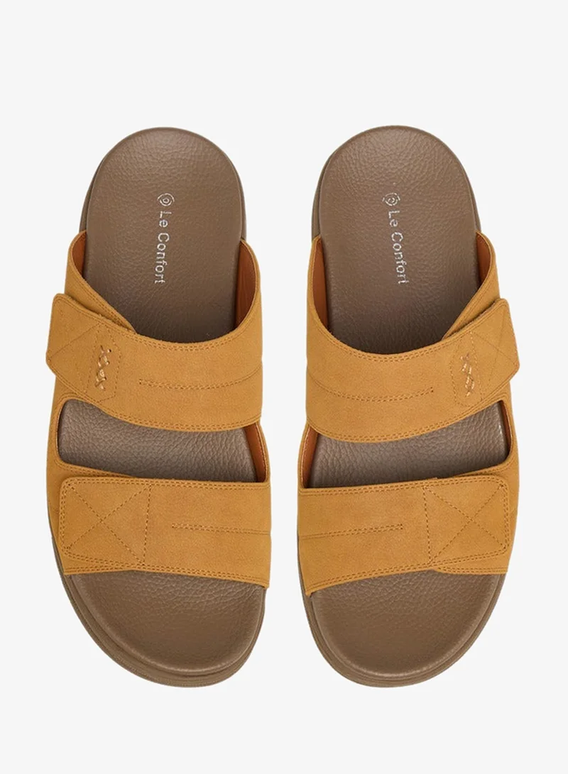 لو كونفورت صنادل رجالية مريحة سهلة الارتداء