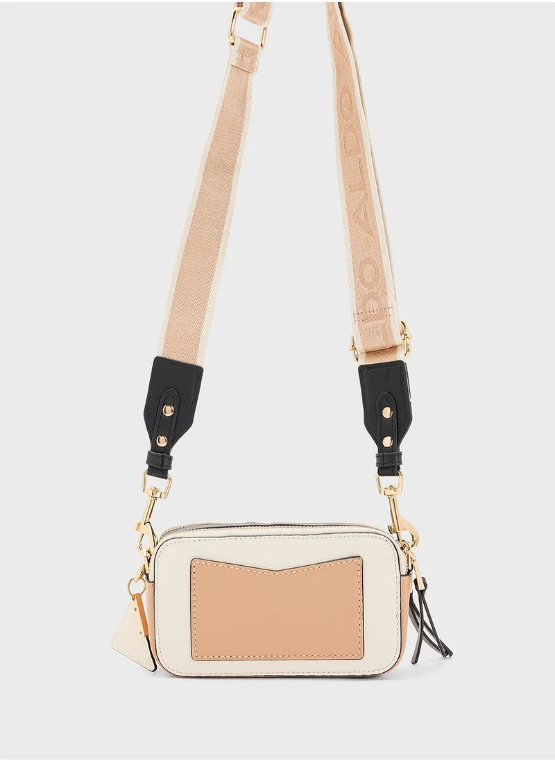 الدو Dwuma Crossbody