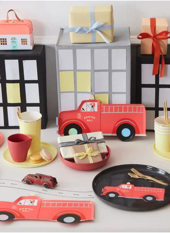 Meri Meri Fire Truck Plates
