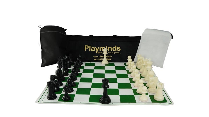 Playminds طقم شطرنج احترافي بحجم 17'' X 17'' مع لوحة شطرنج قابلة للطي باللون الأخضر وقطع بلاستيكية صلبة مع ملكات إضافية وحقيبة سوداء، للأطفال - Image 1