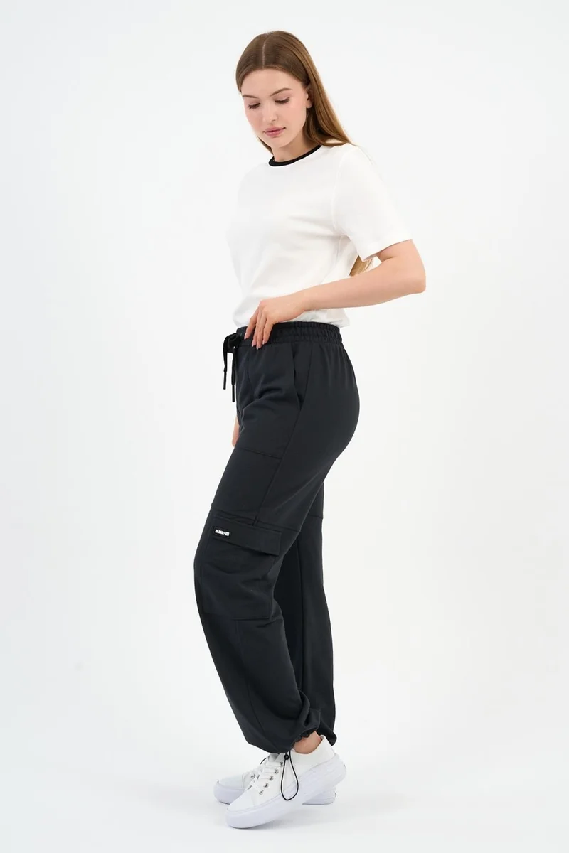 Alexander Gardi Alexandergardi Cargo Pocket Adjustable Leg Sweatpants (UNX-14600)