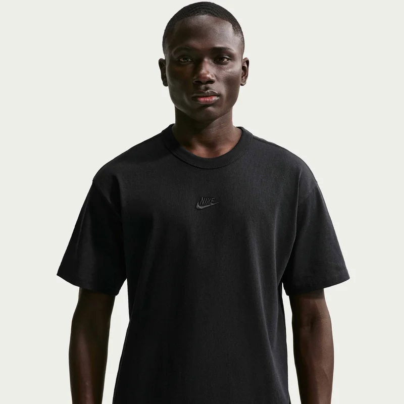 Nike Men's Sportswear Premium Essentials T-Shirt