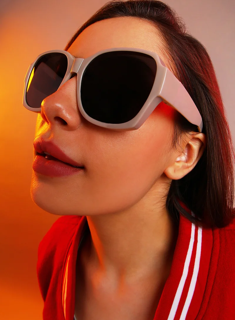 صوص هاوت نظارة شمسية هاوت صوص للجنسين قابلة للطي بتصميم كبير للملابس الكاجوال | مقاس واحد | إطار بولي كربونات رمادي | عدسة مستقطبة سوداء | إطار كامل | نظارات نسائية وبناتي