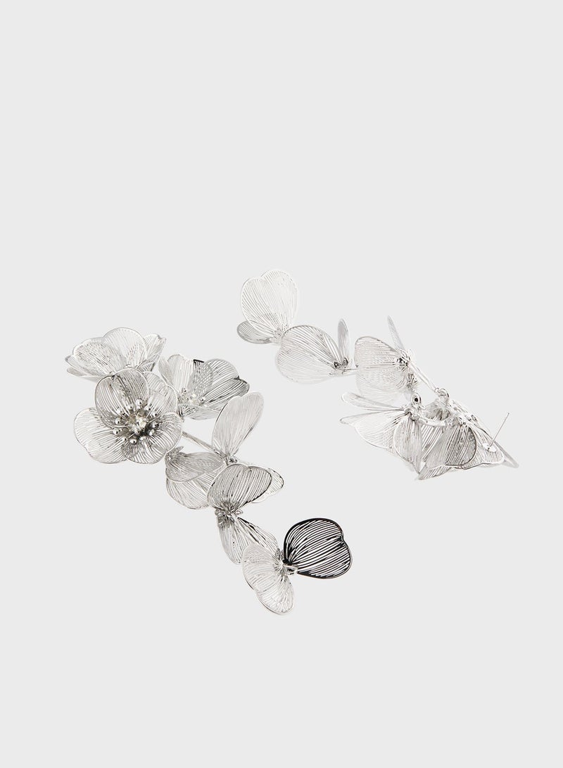 ايلا أقراط متدلية بنقوش الزهور - Image 3