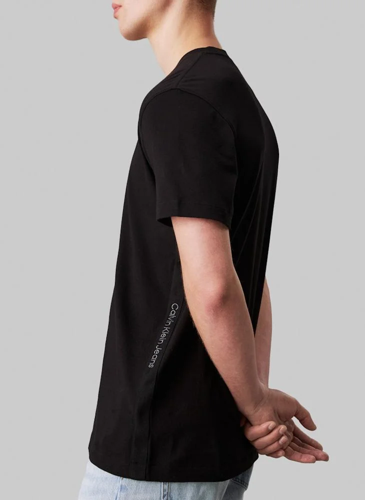 كالفن كلاين جينز Logo Print Crew Neck T-Shirt