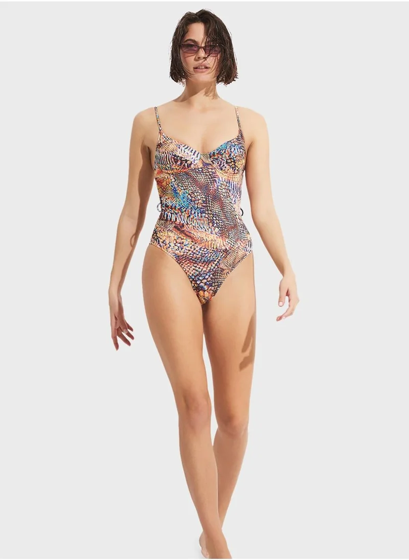 جون Floral Print Swimsuit
