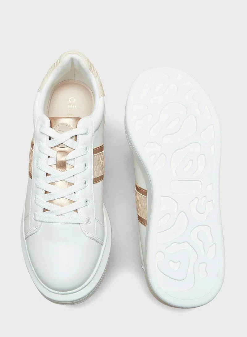 سيليست Lace Up Low Top Sneakers
