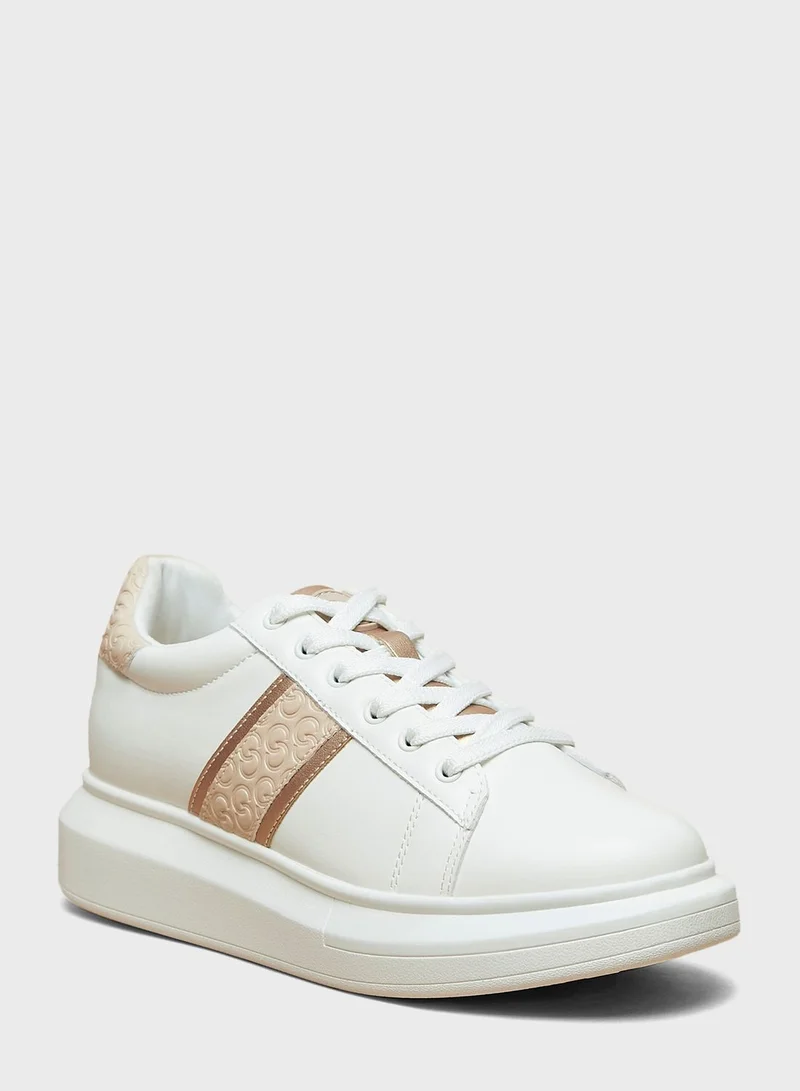 سيليست Lace Up Low Top Sneakers