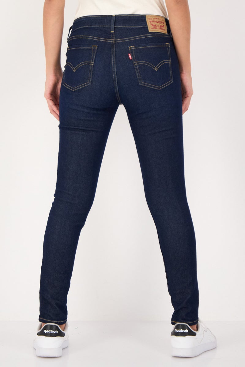 Levi's جينز نسائي ضيق مغسول قابل للتمدد، أزرق داكن - Image 3