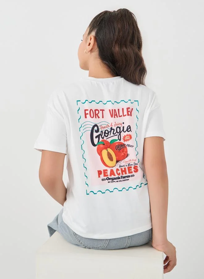 ستايلي تيشيرت ستايلي بطبعة جرافيك ورقبة دائرية