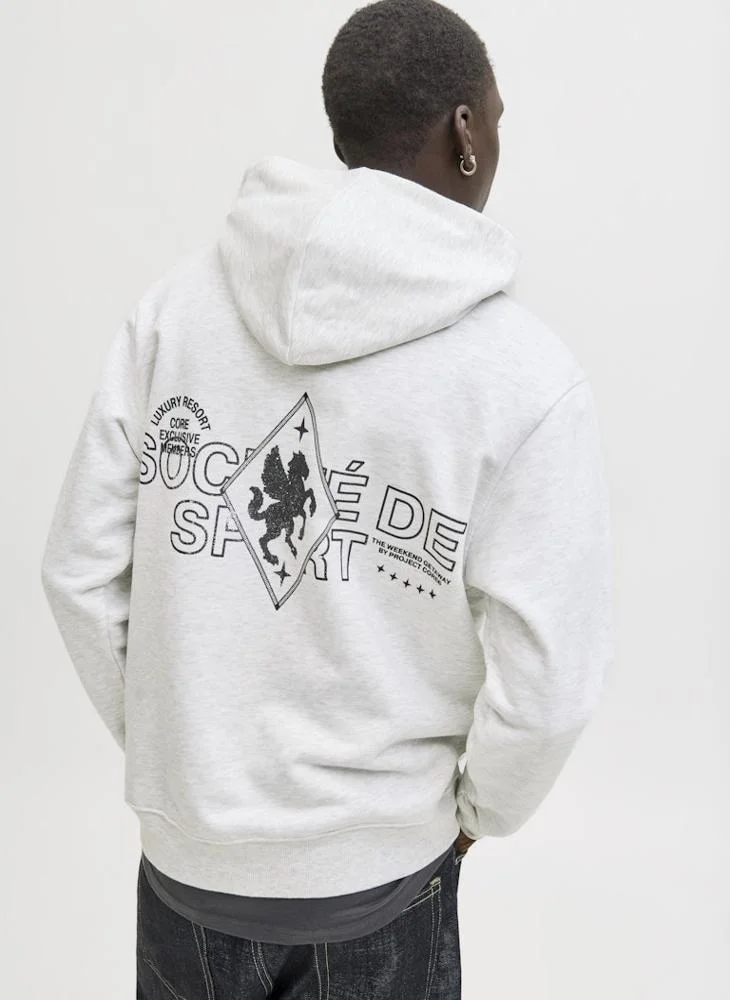 جاك اند جونز هودي بطباعة نصية بقصة عادية