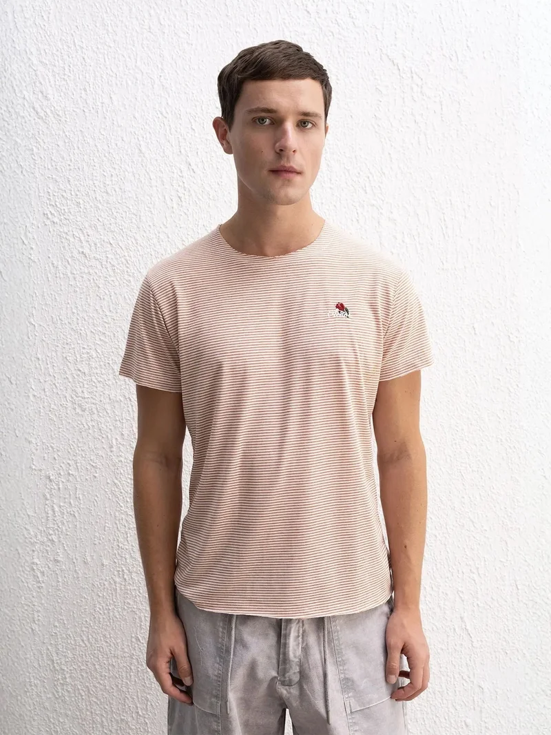 GIESTO Striped Embroidered Crew Neck T-Shirt