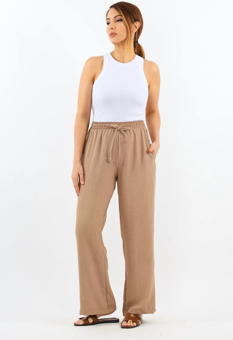 ريتنيس Women's Relaxed Beige Elastic Waist Straight Cut Pocket Ayrobin Trousers