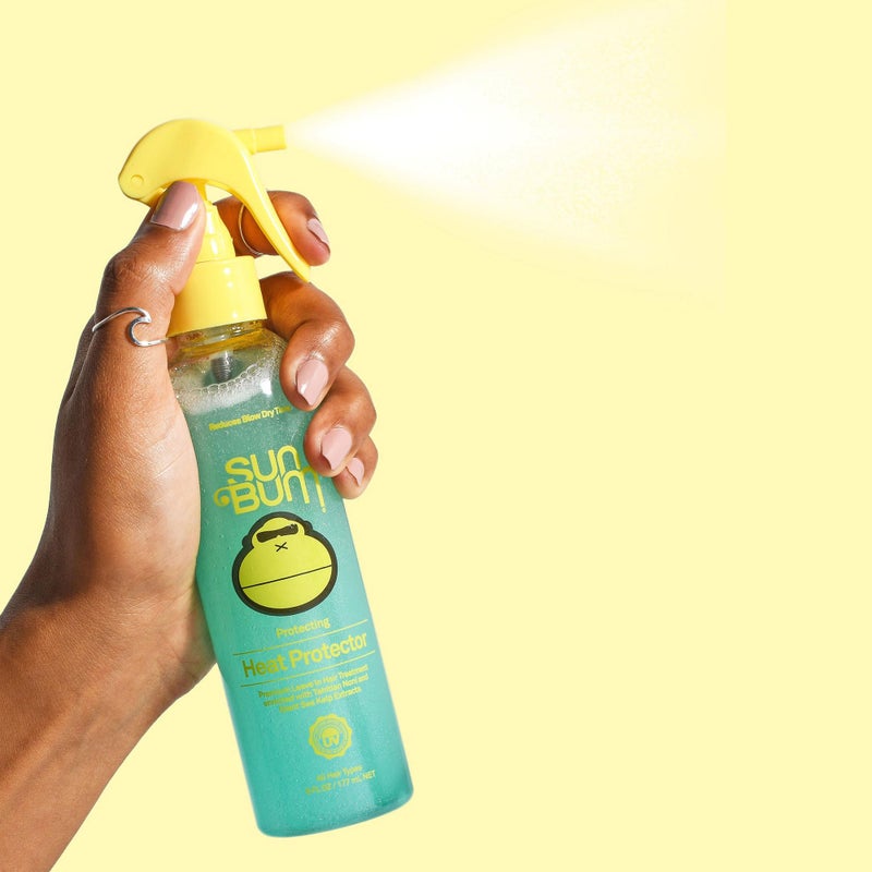 Sun Bum بخاخ واقي من الحرارة من صن بوم - علاج للشعر يترك في الشعر يحمي من تصفيف الحرارة والرطوبة المسببة للتجاعيد - يقلل من وقت تجفيف الشعر - نباتي وخالي من القسوة - يحمي من الأشعة فوق البنفسجية - 6 أونصات - Image 5