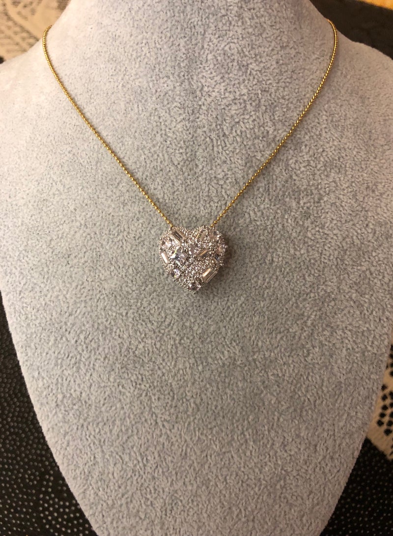 إيكوال سلسال نسائي انيق مصنوع من الاستانلس ستيل مطلي باللون الذهبي عيار 18 بتعليقة قلب مرصعة بالزركون - Image 5