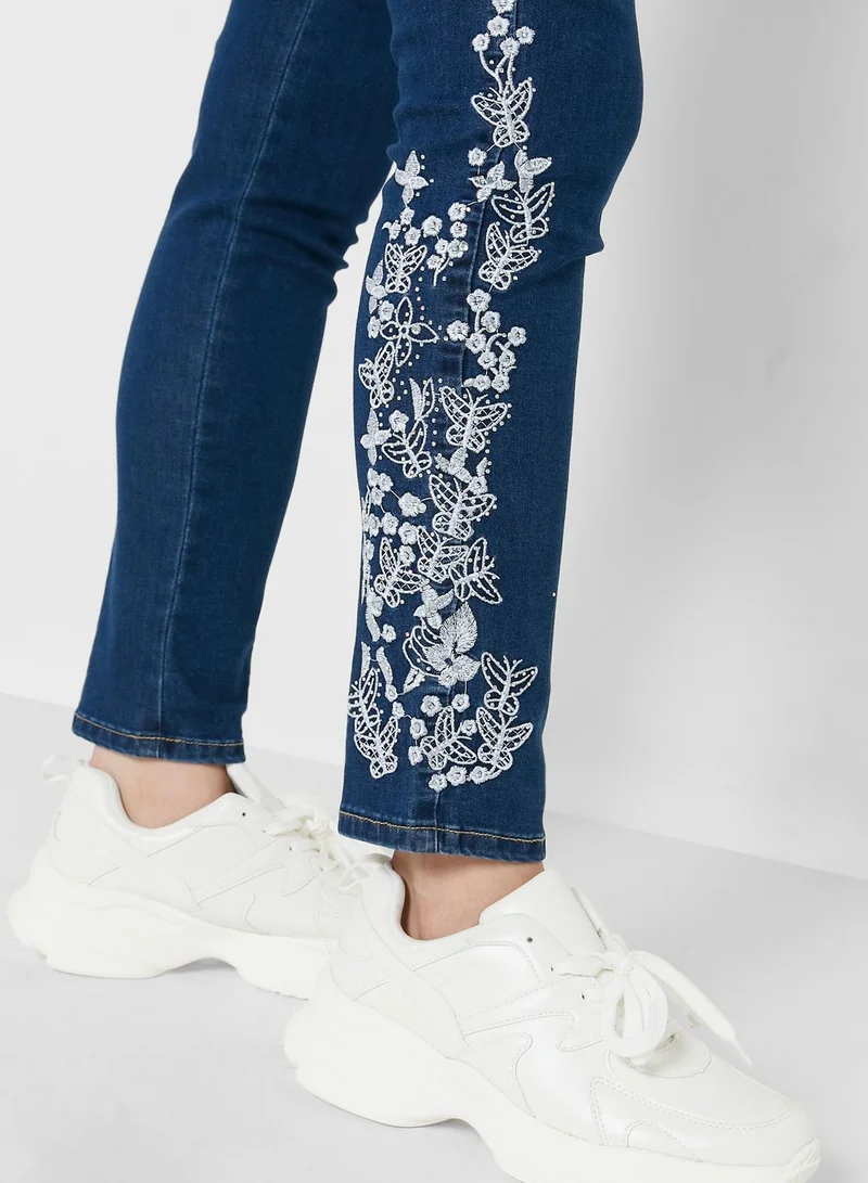 Ginger Embroidered Skinny Fit Jeans