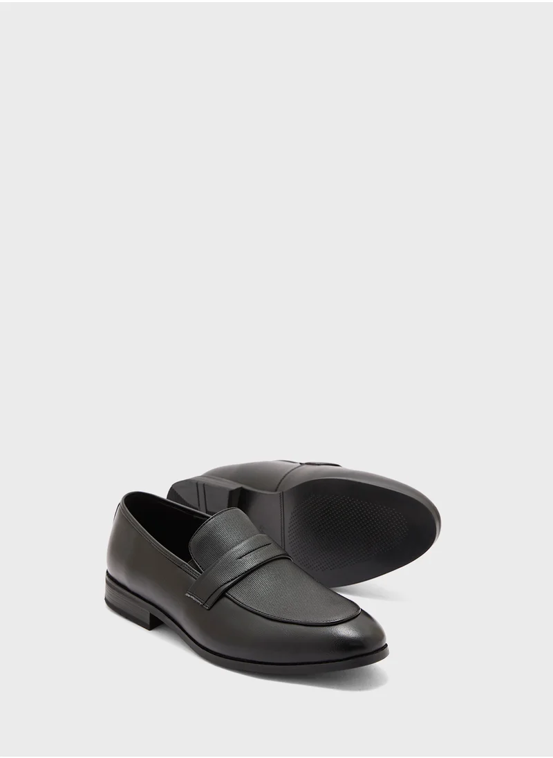 Robert Wood Texture Detail Formal Slip Ons