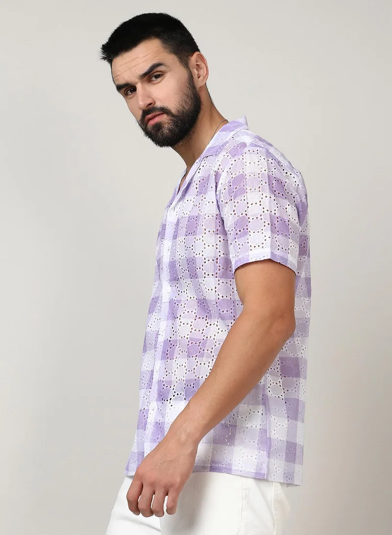 Campus Sutra Campus Sutra Men's Lavender & Chalk White Buffalo Check Shirt For Casual Wear | Spread Collar | Short Sleeve | Button Closure | Shirt Crafted With Comfort Fit For Everyday Wear