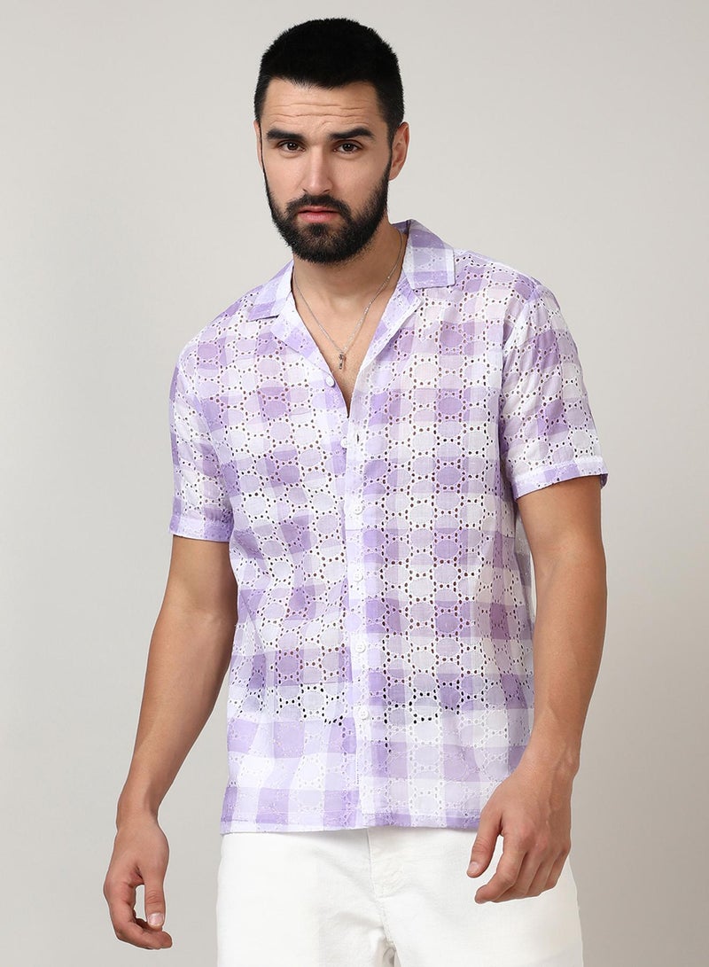 Campus Sutra Campus Sutra Men's Lavender & Chalk White Buffalo Check Shirt For Casual Wear | Spread Collar | Short Sleeve | Button Closure | Shirt Crafted With Comfort Fit For Everyday Wear  - Image 2