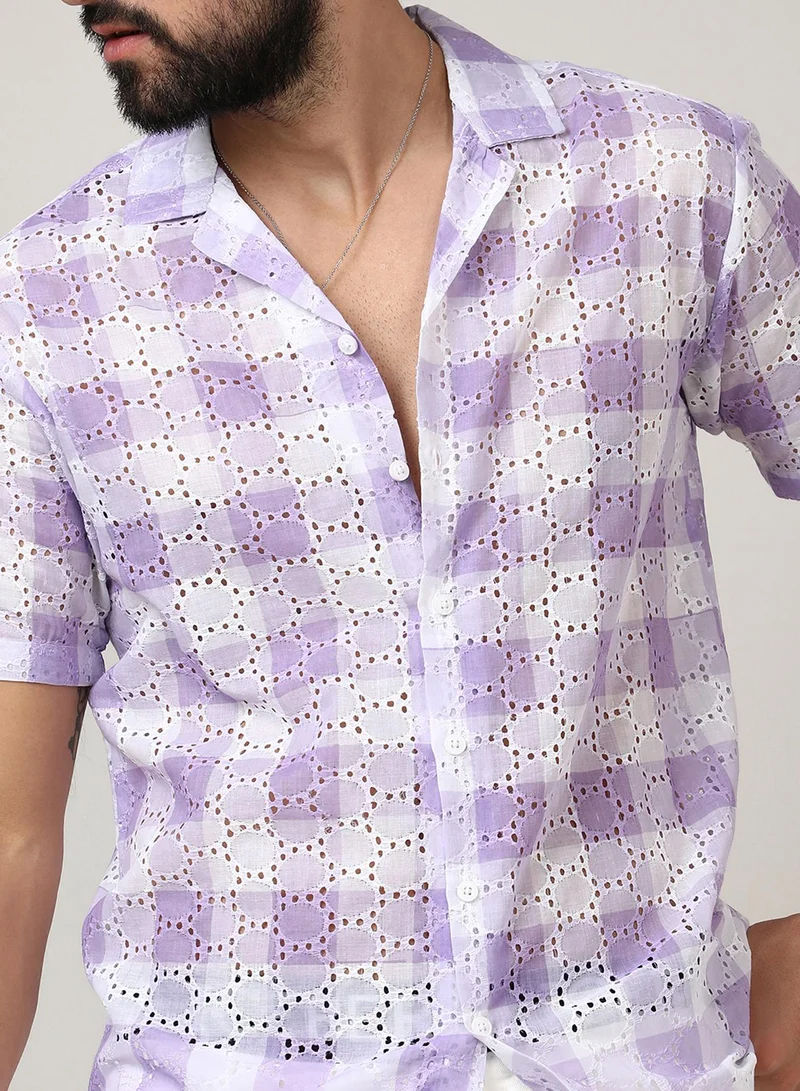 Campus Sutra Campus Sutra Men's Lavender & Chalk White Buffalo Check Shirt For Casual Wear | Spread Collar | Short Sleeve | Button Closure | Shirt Crafted With Comfort Fit For Everyday Wear