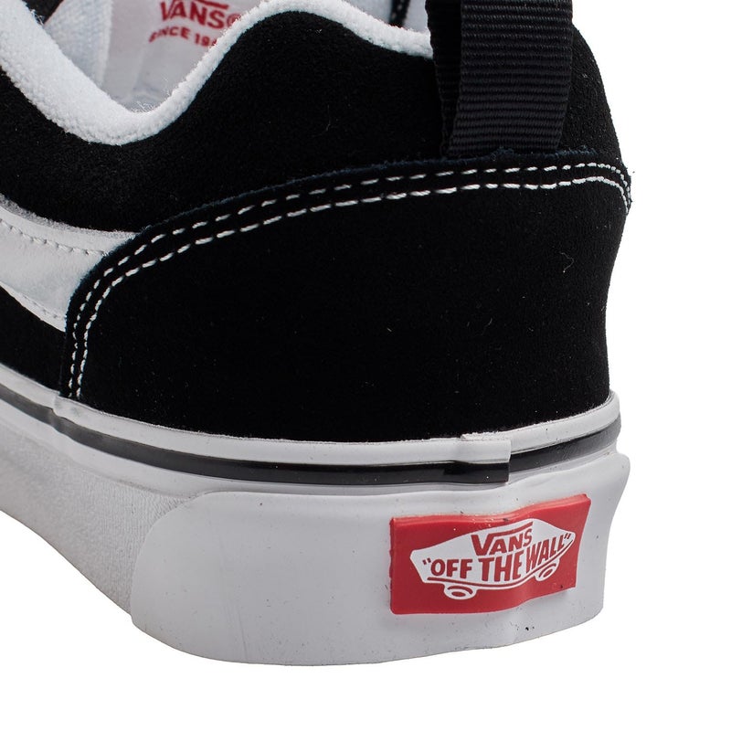 Vans Unisex Knu Skool Shoe | '90s Retro Puffy Low-Top Fashion Sneakers for Men & Women, Black/True White, 8/9.5 - Image 2