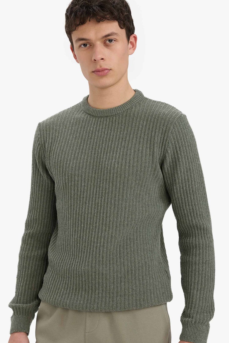 DeFacto Green Man Standard Fit Crew Neck Knitwear Pullover Casual - Image 1