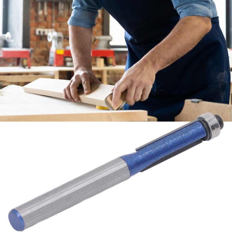 مفرش روتير بسحب متطابق (Flush Trim Router Bit) بقاعدة 1/4 بوصة وطول قطع 1 بوصة تصميم محمل علوي - أداة نجارة عالية الصلابة من الكاربيد الصلب بمغلف أزرق نانو للأجهزة الرقمية CNC ومشاريع النجارة - Image 1