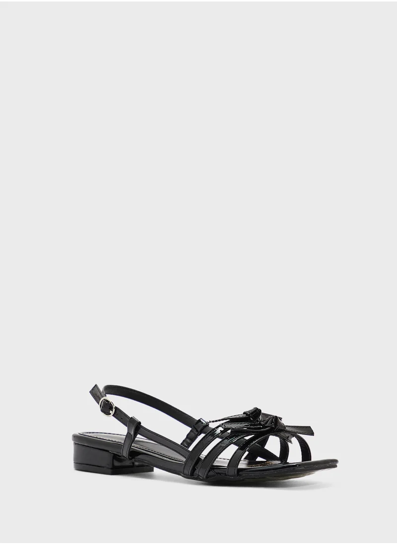 ايلا Flat Sandal With Bows